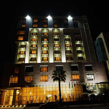 Best Western Premier Dynasty Addis Abeba Esterno foto