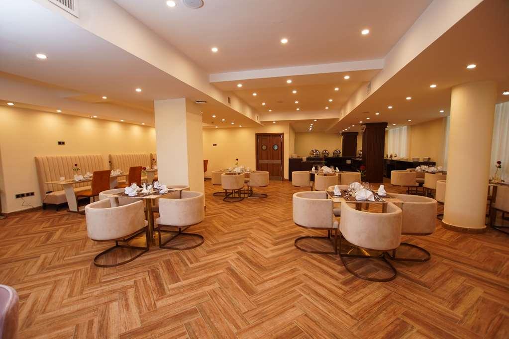 Best Western Premier Dynasty Addis Abeba Ristorante foto